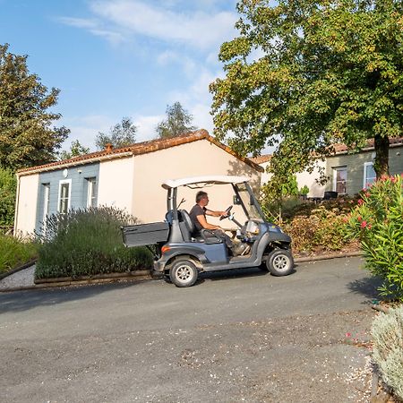 Olydea Les Epesses Hotel Exterior photo